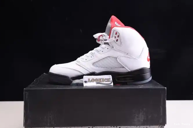 Kicked Out Shoe Store Fire Silver DA1911-102 Air Red Tongue Retro 5 (2020) Jordan 0518